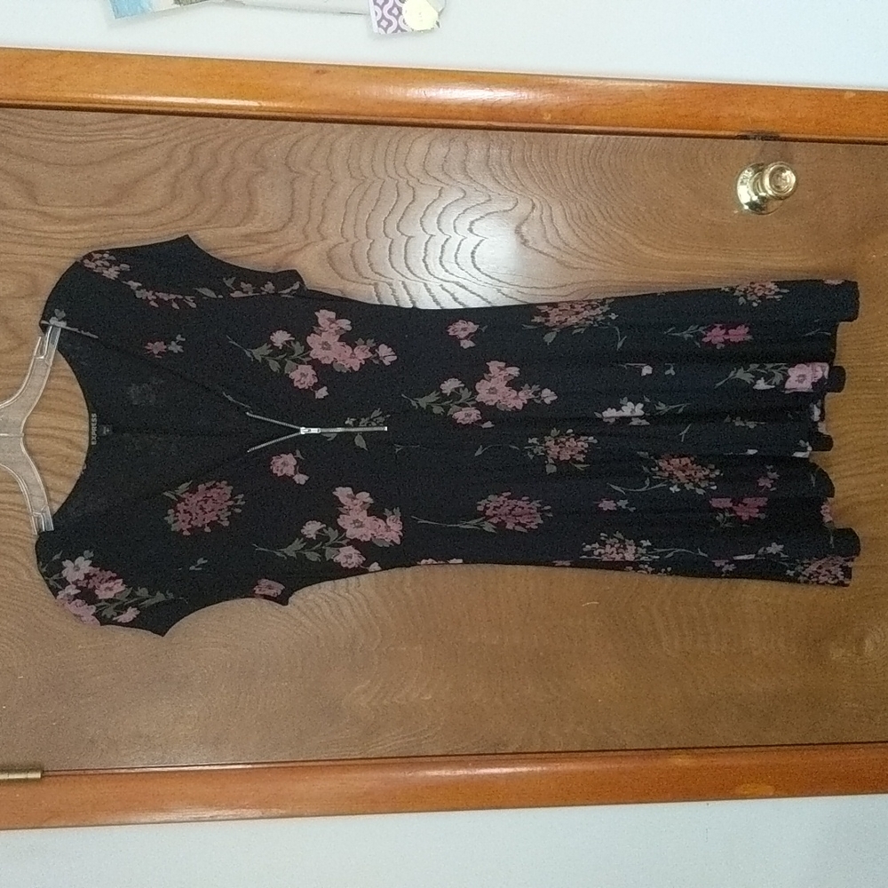 Black floral Express dress